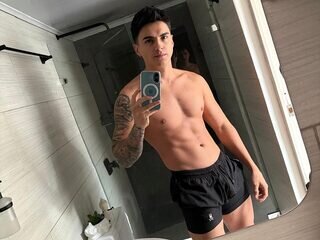 Christian Valencia's Live Cam
