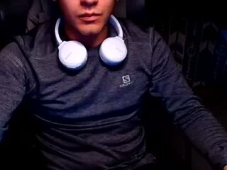 Larry_Art_A's Live Cam