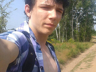 TwinkBoyLush's Live Cam