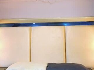 charlesbrown's Live Cam